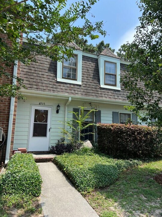4935 Marlin Ct in Wilmington, NC - Building Photo
