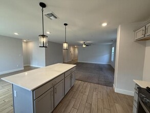 2124 Ukiah Ct in Atwater, CA - Building Photo - Building Photo