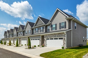 Harbor Town Townhomes in Perrysburg, OH - Building Photo