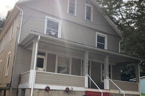 196 Southmont Blvd, Unit 2 in Johnstown, PA - Foto de edificio