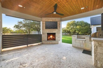 23937 Oscar Rd in Spicewood, TX - Building Photo - Building Photo