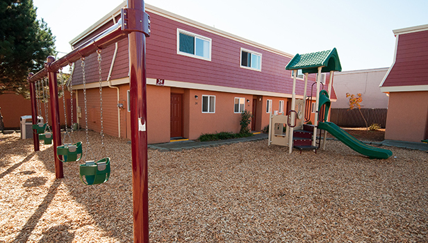 Sunset Gardens Apartments in Hillsboro, OR - Building Photo