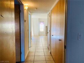 4069 Nook Way in Las Vegas, NV - Foto de edificio - Building Photo