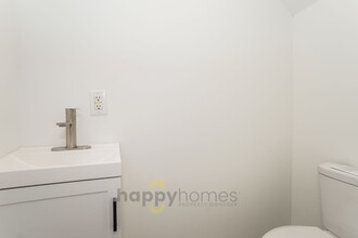 12 1/2 Nunan St in Charleston, SC - Building Photo - Building Photo