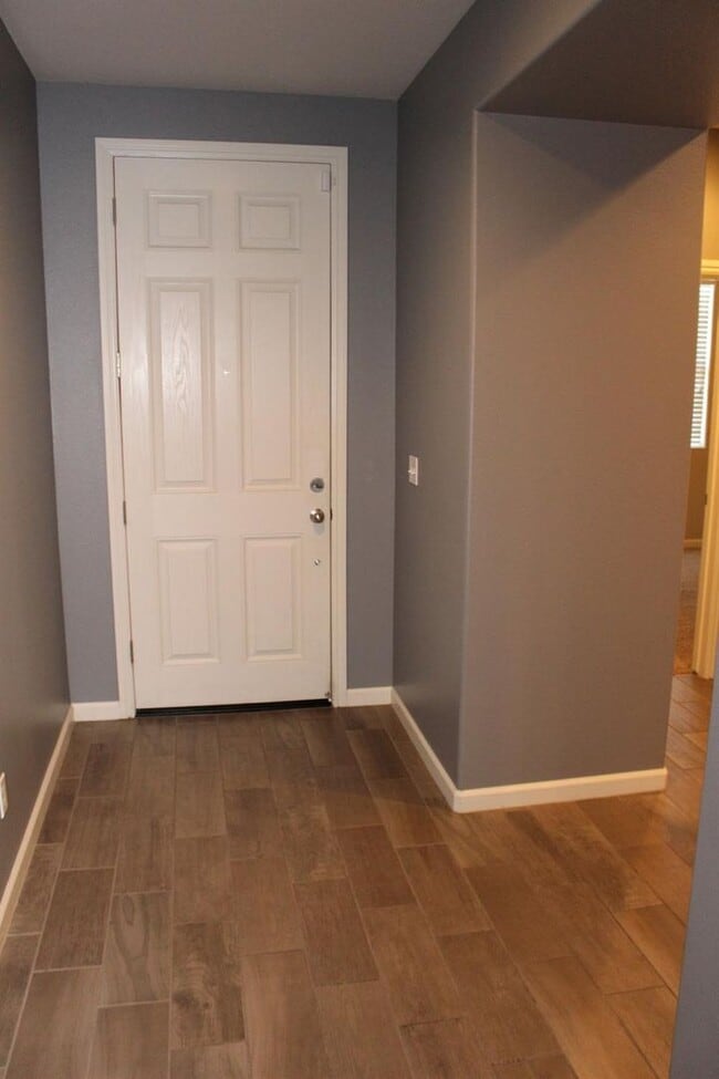 3879 Mecca Ave in Clovis, CA - Building Photo - Building Photo