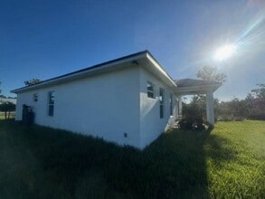 3121 Vista Brook Dr in Sebring, FL - Building Photo - Building Photo