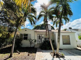 40 NW 39th St in Miami, FL - Building Photo