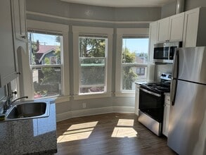 815 Napa St, Unit 815-A Napa St in Vallejo, CA - Foto de edificio - Building Photo