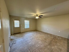 101 Turnrow Ct in Muscle Shoals, AL - Building Photo - Building Photo