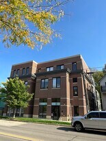 821 Williamson St in Madison, WI - Building Photo