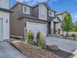 8729 Park Slope Ln in West Jordan, UT - Building Photo - Building Photo