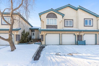 1130 Falconer Rd NW in Edmonton, AB - Building Photo - Building Photo