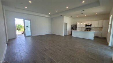 424 SW 28th Ave in Cape Coral, FL - Building Photo - Building Photo