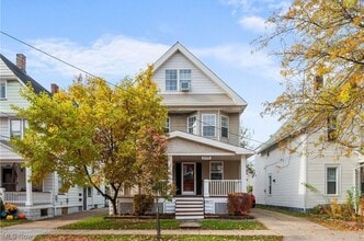 2026 Dowd Ave, Unit Lower in Lakewood, OH - Building Photo - Building Photo