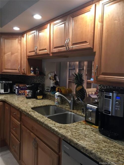 13100 SW 11th Ct-Unit -313C in Pembroke Pines, FL - Building Photo - Building Photo