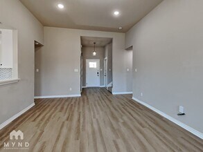 5401 Ashworth Ct in Granbury, TX - Foto de edificio - Building Photo