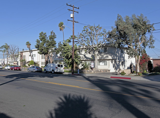 Marquis Apartment Homes in Garden Grove, CA - Building Photo - Building Photo