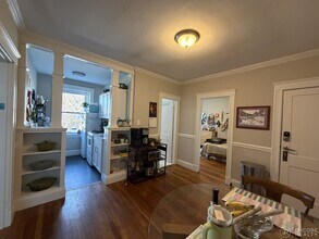 11 Gray St, Unit 9 in Cambridge, MA - Building Photo - Building Photo