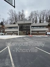 6515 Clinton Hwy in Knoxville, TN - Building Photo - Building Photo