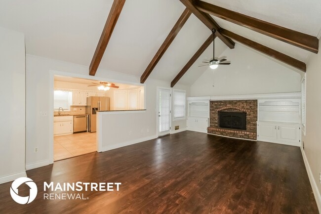 1022 SE 5th Terrace in Lee's Summit, MO - Foto de edificio - Building Photo