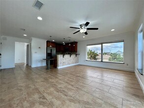 116 143rd Ave in Madeira Beach, FL - Building Photo - Building Photo