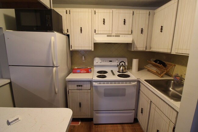 255 Medford St in Somerville, MA - Building Photo - Building Photo