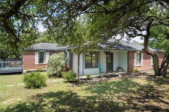 614 Canyon Rim Dr in Dripping Springs, TX - Building Photo - Building Photo