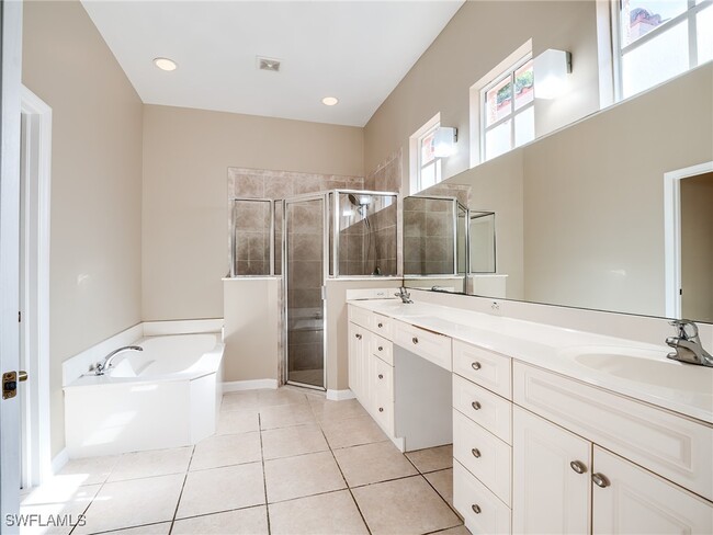 9124 Brendan Preserve Ct in Bonita Springs, FL - Building Photo - Building Photo