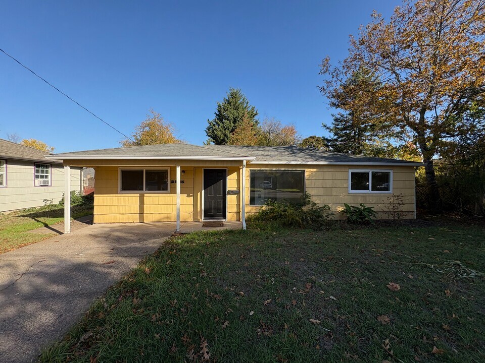 2835 Pearl St in Eugene, OR - Building Photo