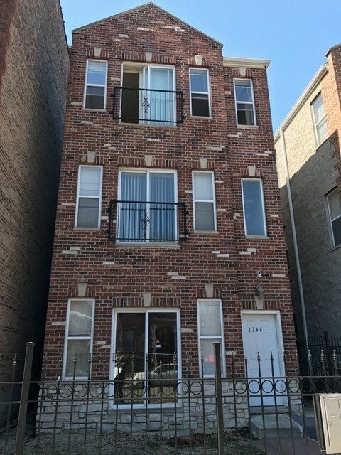 1344 S Karlov Ave in Chicago, IL - Building Photo