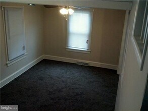 219 N Black Horse Pike in Gloucester Township, NJ - Building Photo - Building Photo