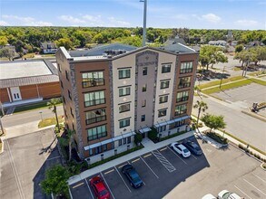 100 N Dewey St in Eustis, FL - Building Photo - Building Photo