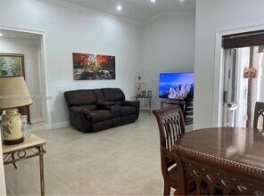 1544 Springside Dr in Weston, FL - Building Photo - Building Photo