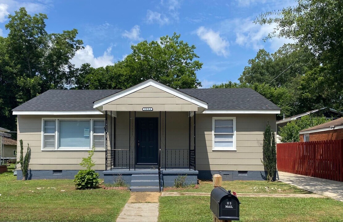 3804 Penny St SW in Huntsville, AL - Building Photo