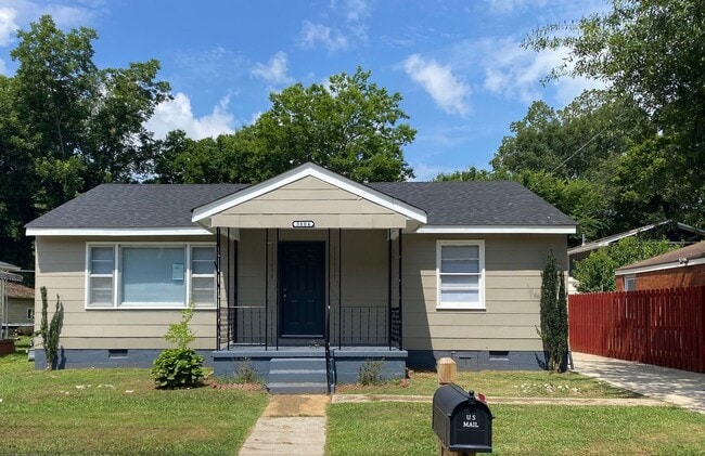 property at 3804 Penny St SW