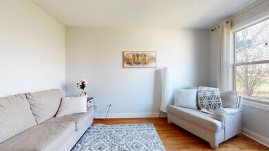 331 Mary Belle Cir in Buffalo Grove, IL - Building Photo - Building Photo