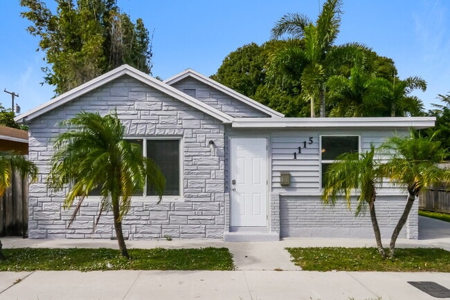 property at 1115 N Andrews Ave