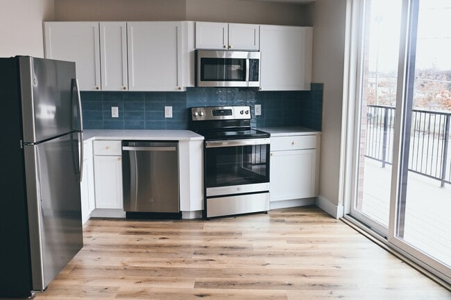 754 Mt Vernon Ave in Columbus, OH - Building Photo - Building Photo