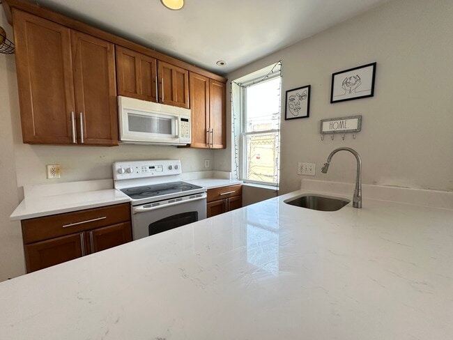 836 Huntington Ave, Unit 3 in Boston, MA - Building Photo - Building Photo