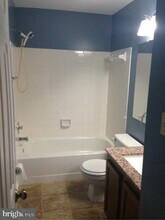 6143 Essex House Square in Alexandria, VA - Building Photo - Building Photo