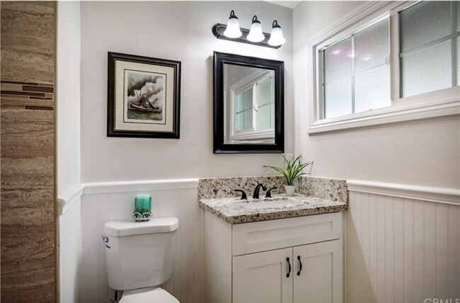 425 Cedar Crest Ave in Claremont, CA - Building Photo - Building Photo