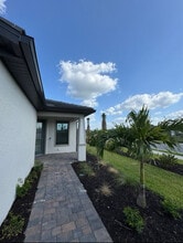 20605 Pebble Gln Dr in Estero, FL - Building Photo - Building Photo
