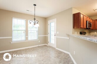 5754 Misty Hill Cir in Clemmons, NC - Foto de edificio - Building Photo