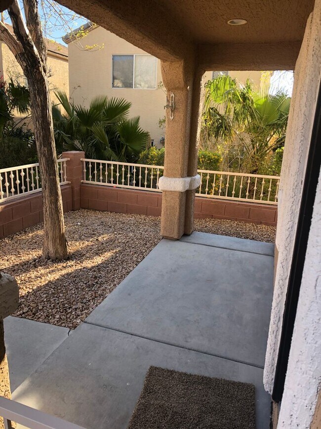 10427 Zane Grey Ct in Las Vegas, NV - Building Photo - Building Photo