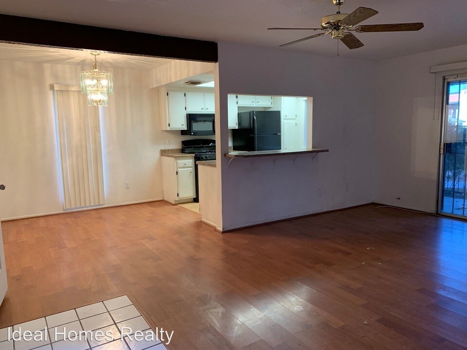 1405 Vegas Valley Dr-Unit -#223 in Las Vegas, NV - Building Photo