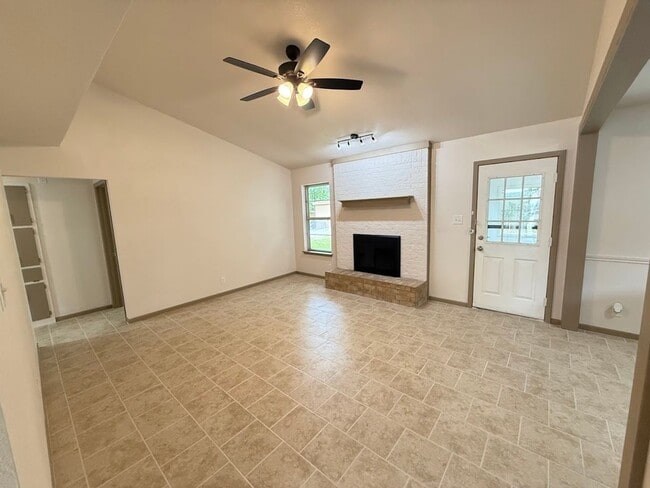 1600 Illinois Ave in Killeen, TX - Building Photo - Building Photo
