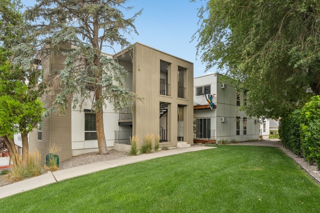 172 W Clinton Ave
