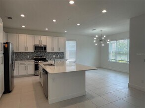 3072 Hollow Hickory Pl in Wesley Chapel, FL - Building Photo - Building Photo