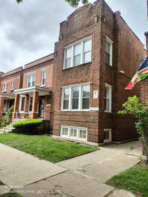 7408 S Eberhart Ave in Chicago, IL - Building Photo - Building Photo