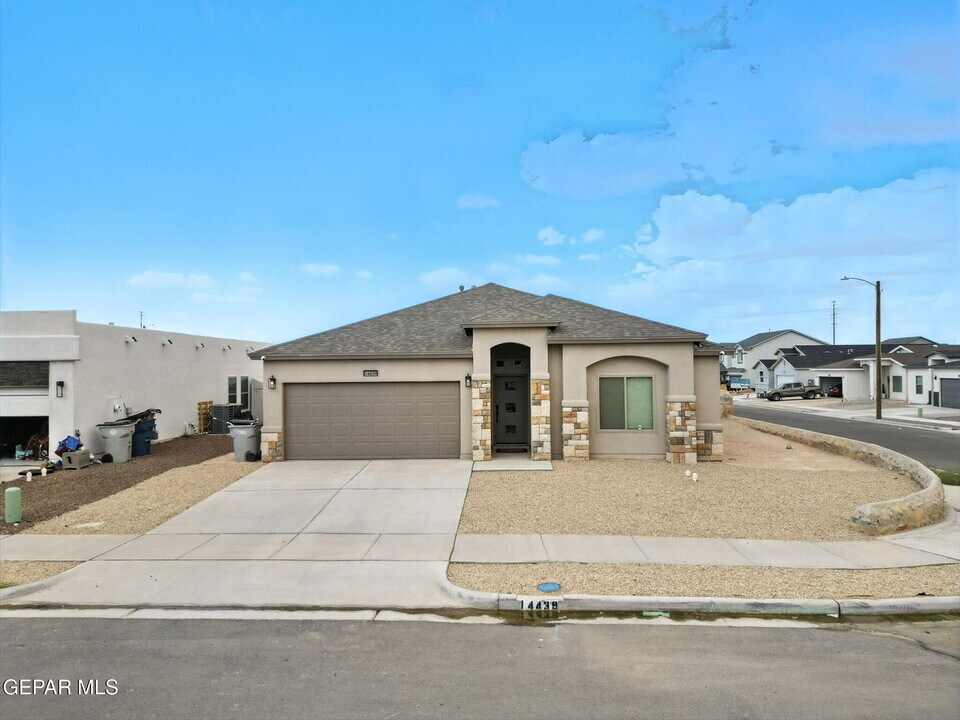 14439 Aria Lopez Dr in El Paso, TX - Building Photo